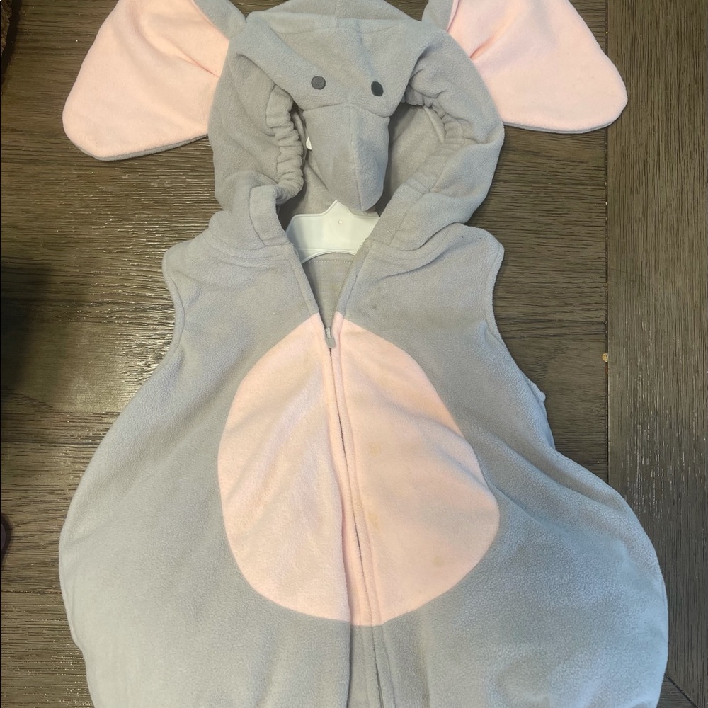 Carter’s Elephant costume size 24 month